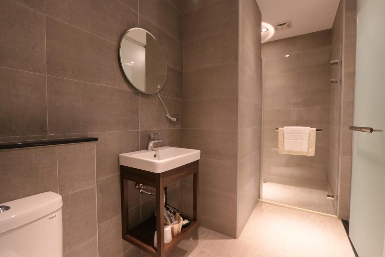 Hotel Hesper Hsr Taichung Quarto foto